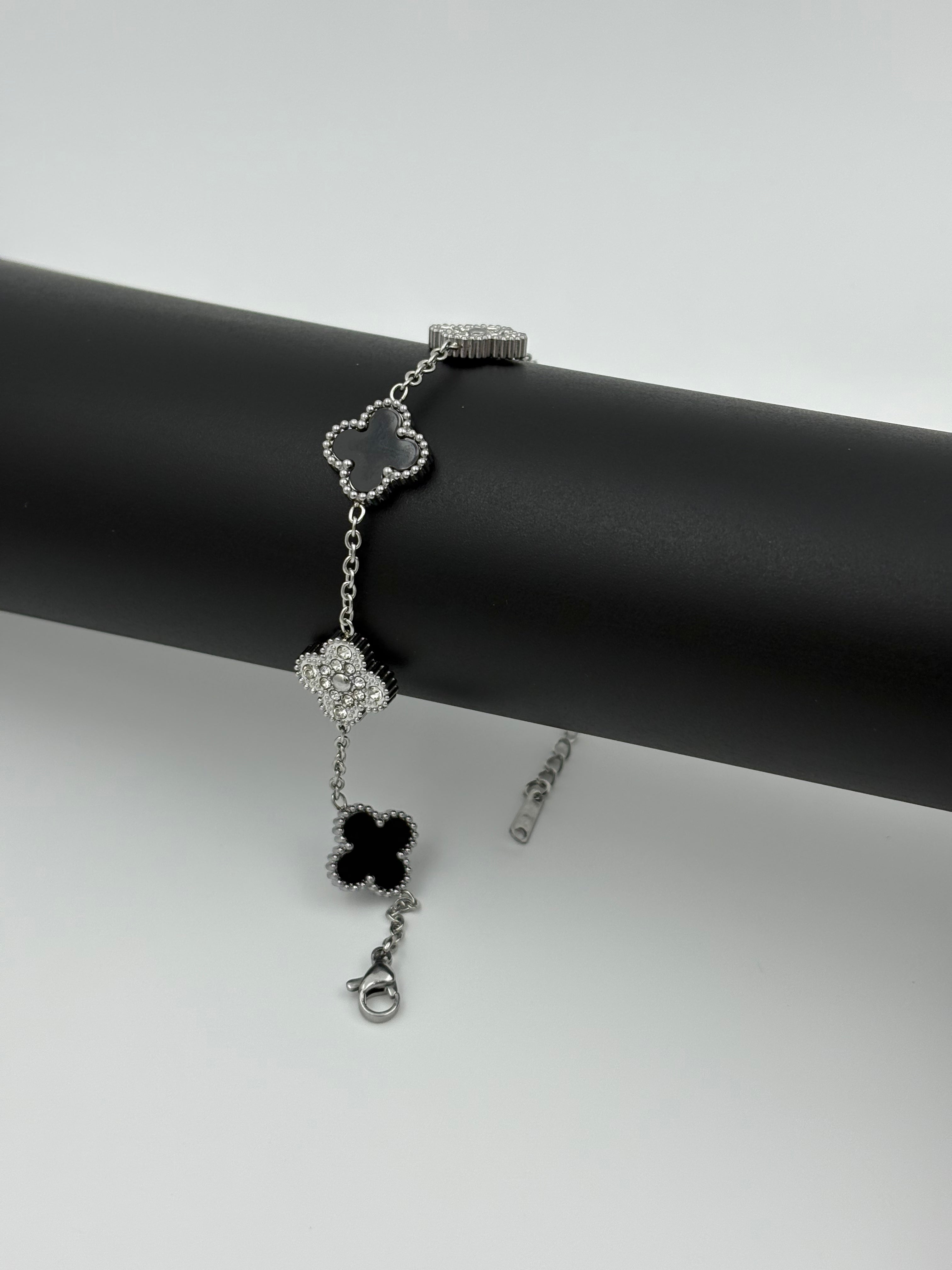 VINTAGE ALHAMBRA ONYX BRACELET
